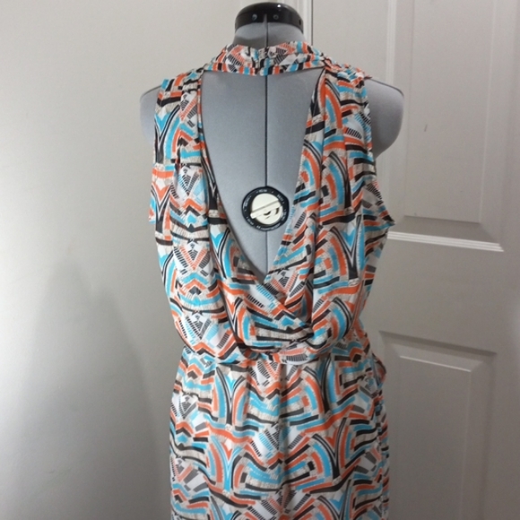 Chandi & Lia Sz Med, Faux Wrap Style midi Abstract Dress with Pockets - Picture 4 of 8